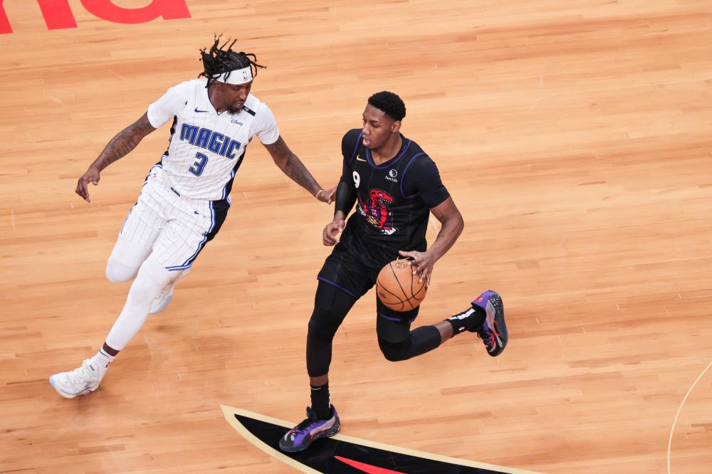 不断吸纳新 不断吸纳新