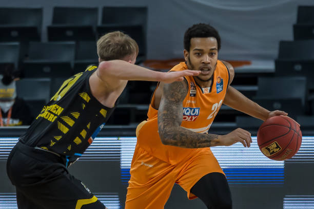 防守端快速 防守端快速