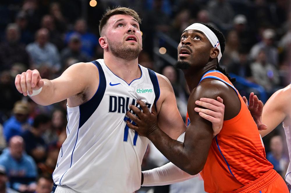 紧随其后 紧随其后